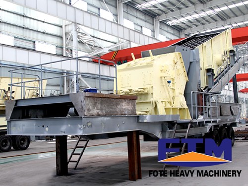 Wheel mobile impact crushing and screening plant