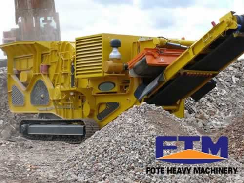 Crawler type mobile impact crusher